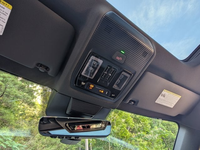 2025 Volkswagen Tiguan SE R-Line Black