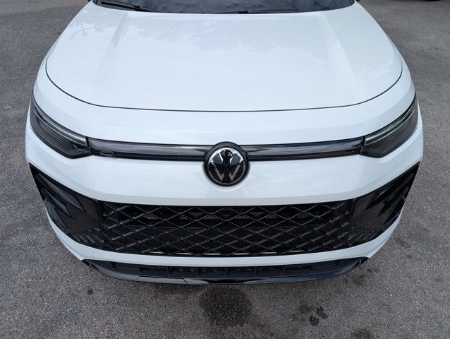 2025 Volkswagen Tiguan SE R-Line Black