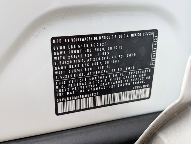 2025 Volkswagen Tiguan SE R-Line Black