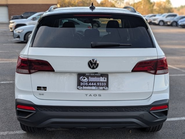 2024 Volkswagen Taos SE Black