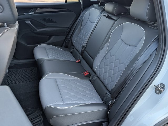 2025 Volkswagen Tiguan SEL R-Line