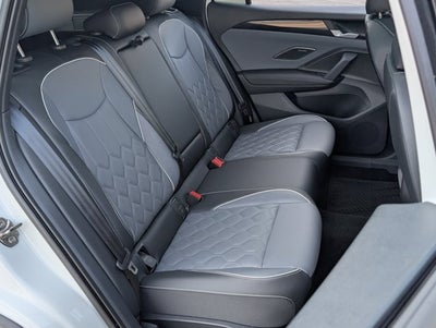 2025 Volkswagen Tiguan SEL R-Line