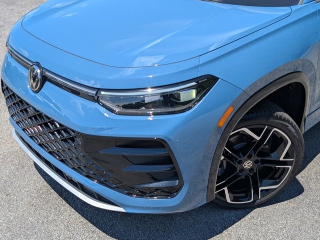 2025 Volkswagen Tiguan SEL R-Line