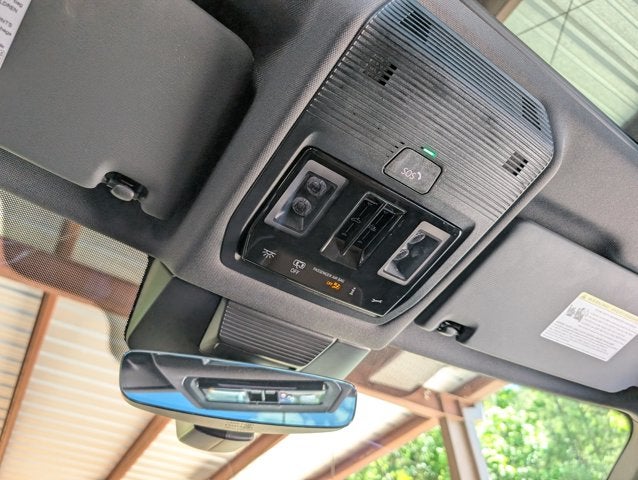 2025 Volkswagen Tiguan SEL R-Line