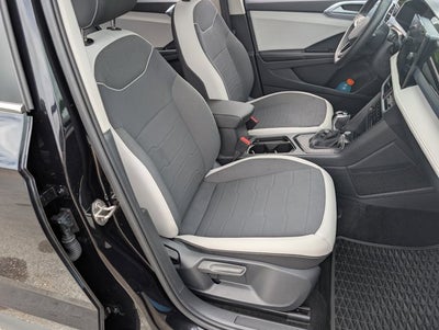 2025 Volkswagen Taos SE