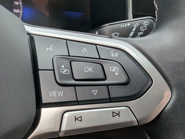 2025 Volkswagen Taos SE