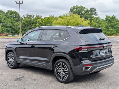 2025 Volkswagen Taos SE