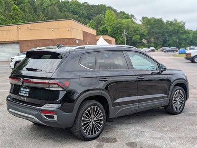 2025 Volkswagen Taos SE