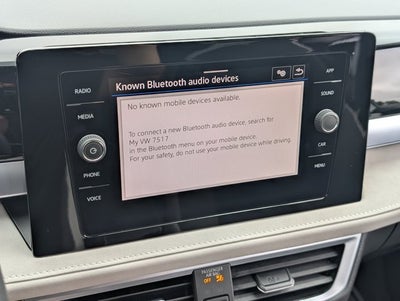 2025 Volkswagen Taos SE