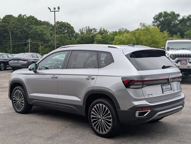 2025 Volkswagen Taos SE