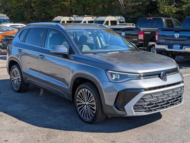 2025 Volkswagen Taos SE