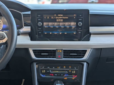 2025 Volkswagen Taos SE