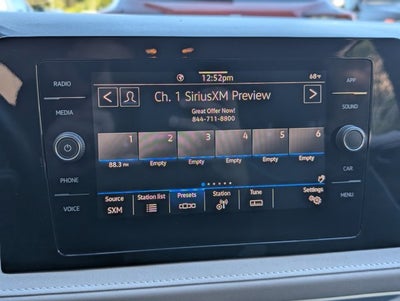 2025 Volkswagen Taos SE