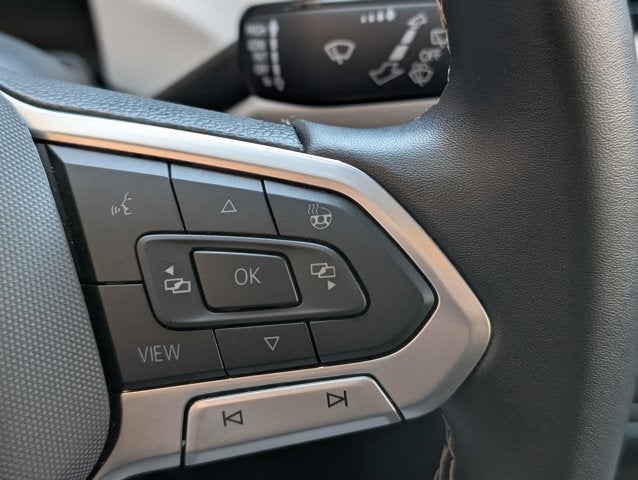 2025 Volkswagen Taos SE