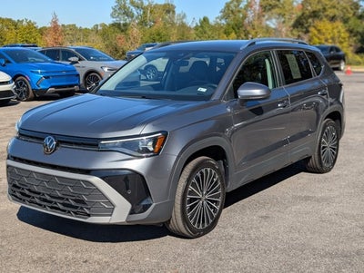 2025 Volkswagen Taos SE