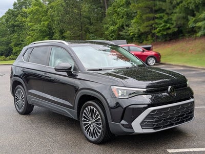 2025 Volkswagen Taos SE
