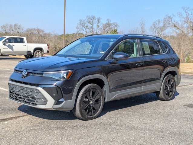 2025 Volkswagen Taos SE