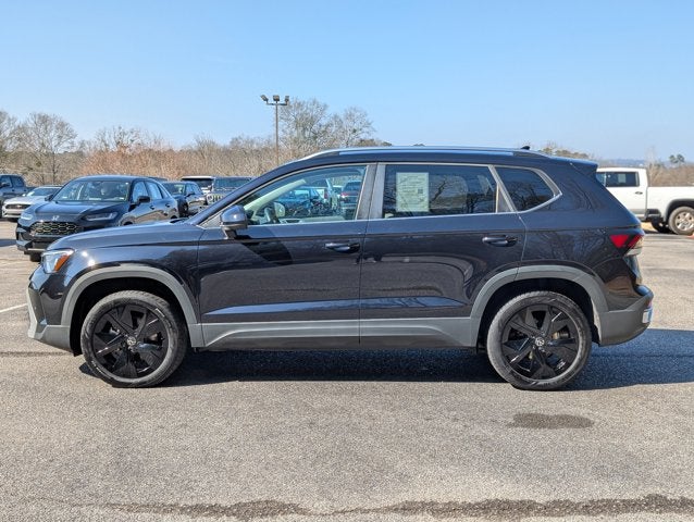 2025 Volkswagen Taos SE