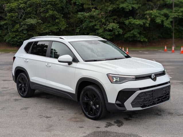 2025 Volkswagen Taos SE