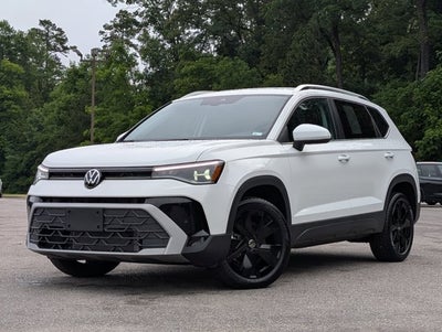 2025 Volkswagen Taos SE