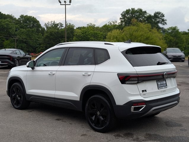 2025 Volkswagen Taos SE