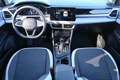 2025 Volkswagen Taos SE