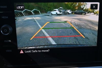 2025 Volkswagen Taos SE