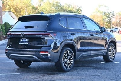 2025 Volkswagen Taos SE