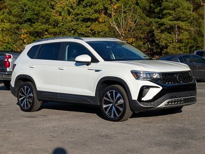 2024 Volkswagen Taos SE