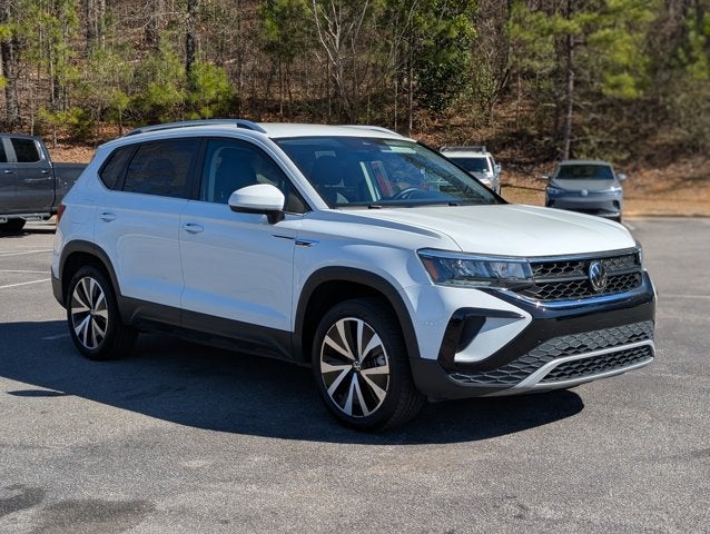 2024 Volkswagen Taos SE