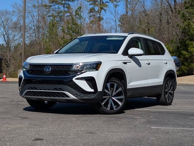 2024 Volkswagen Taos SE