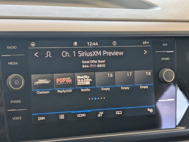 2023 Volkswagen Taos SE