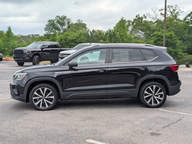 2024 Volkswagen Taos SE