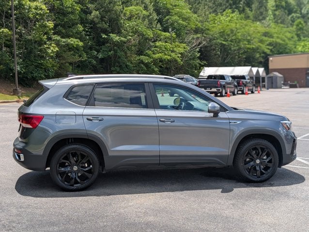 2023 Volkswagen Taos SE