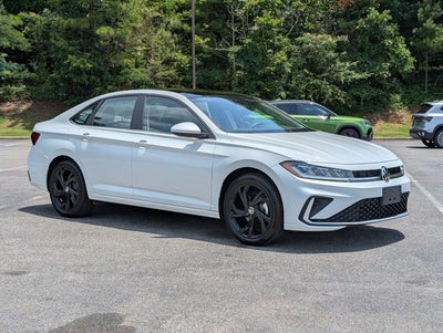 2025 Volkswagen Jetta SE