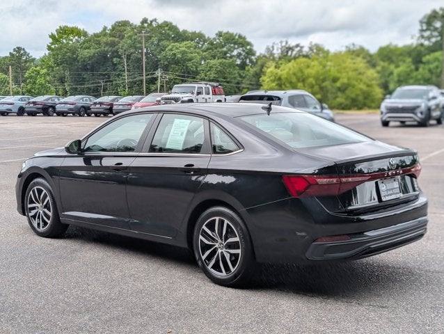 2025 Volkswagen Jetta SE