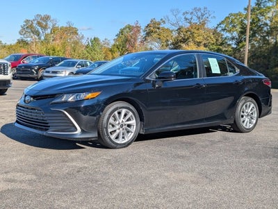 2022 Toyota Camry LE
