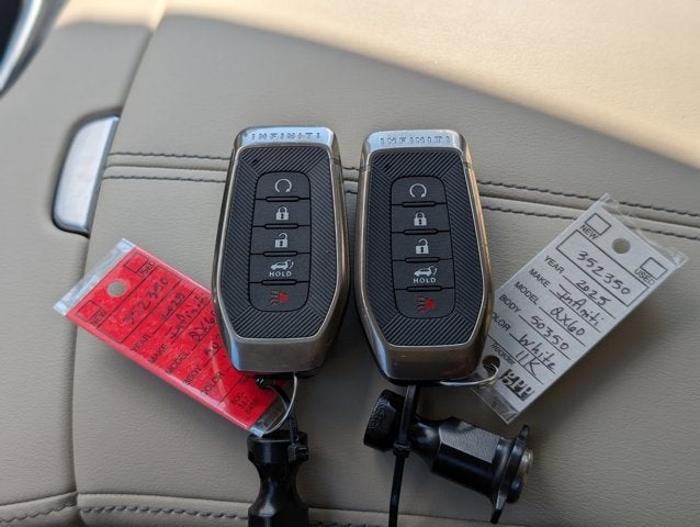 2025 INFINITI QX60 SENSORY