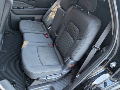 2025 Nissan Pathfinder S