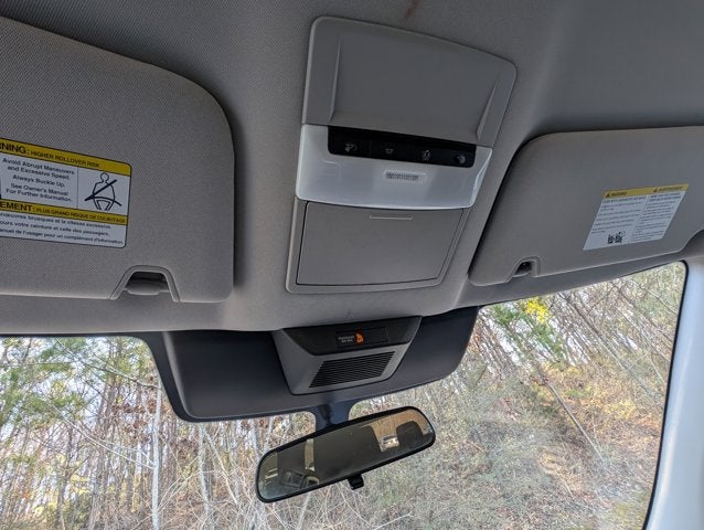 2025 Nissan Pathfinder S