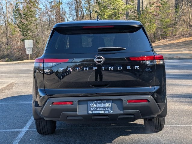 2025 Nissan Pathfinder S