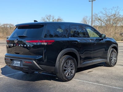 2025 Nissan Pathfinder S