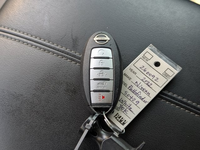 2022 Nissan Pathfinder SL