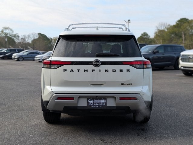 2022 Nissan Pathfinder SL
