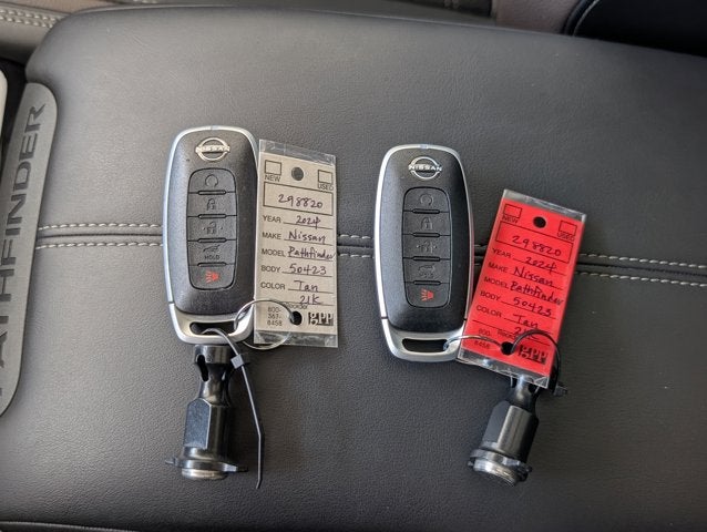 2024 Nissan Pathfinder Platinum