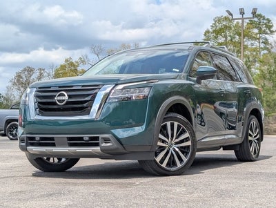 2024 Nissan Pathfinder Platinum