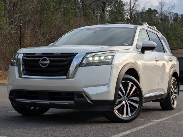 2024 Nissan Pathfinder Platinum