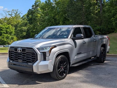 2024 Toyota Tundra 4WD SR5