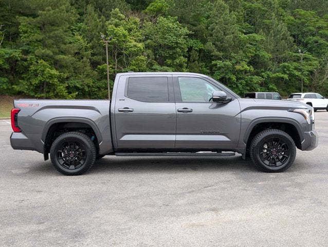 2023 Toyota Tundra 4WD SR5