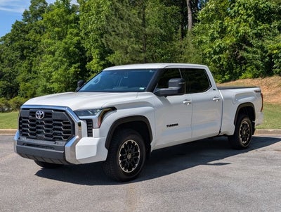 2023 Toyota Tundra 4WD SR5